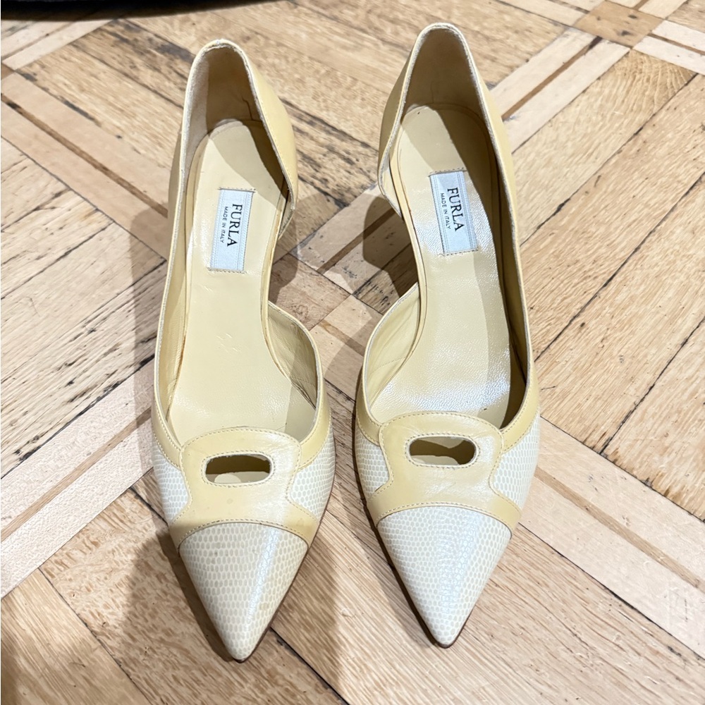 Furla Women's Chic Yellow and Cream Heels